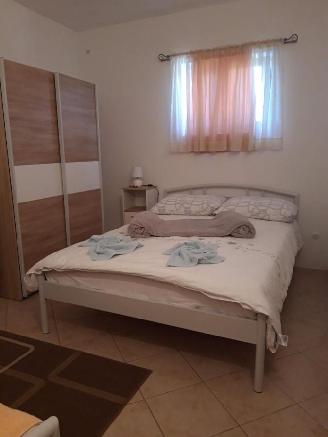 Apartment Perla Pirovac Exteriér fotografie